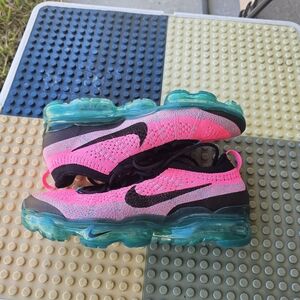 Size 8 Women's - Nike Air VaporMax 2023 Flyknit Miami Nights